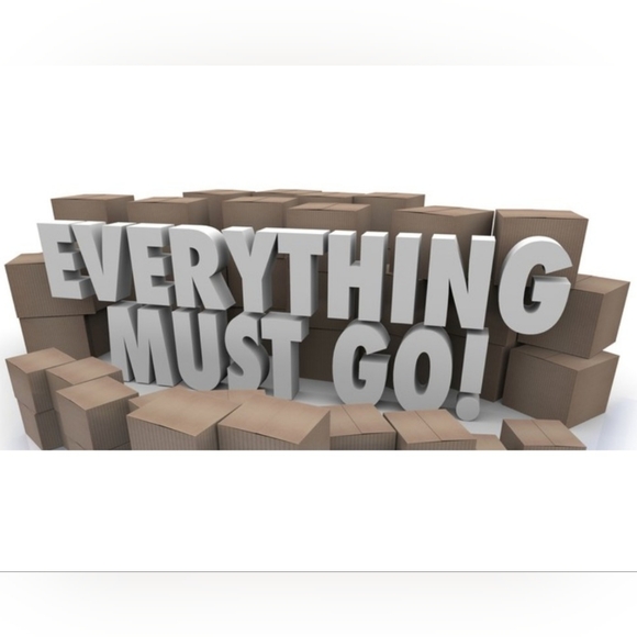 🚨💥🚨Closet Clean Out🚨💥🚨 - Picture 1 of 2